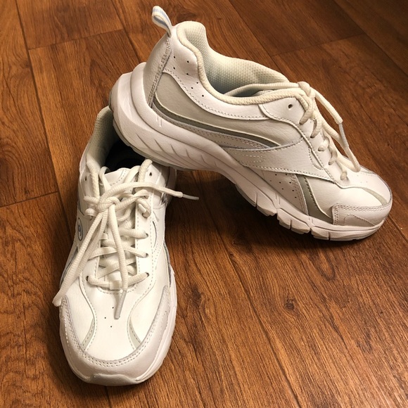 dr scholl's white sneakers